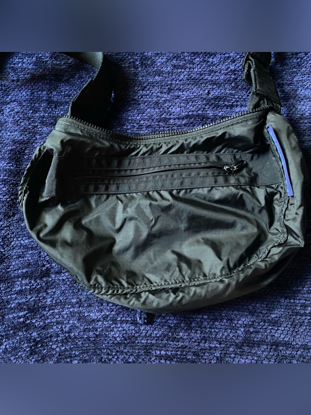 Baggu black medium crescent bag shorter strap size - Picture 7 of 7